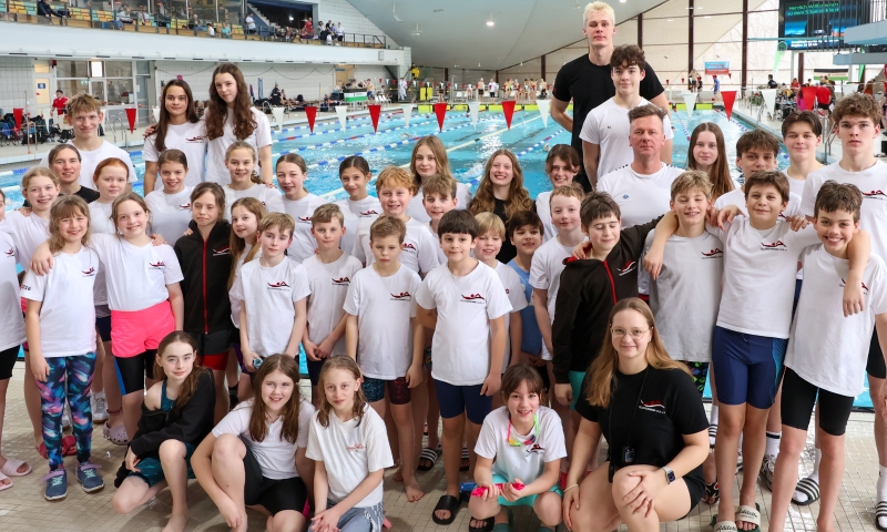 Der Celler Schwimm-Club ist zweitbester Verein beim 5. Speed-Meet von Hannover 96 im Stadionbad